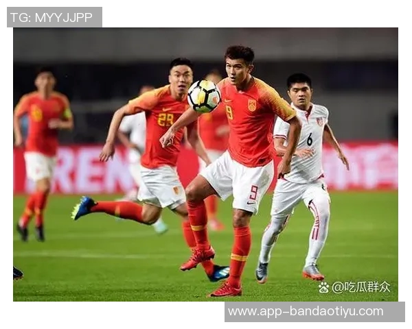 2025年中国足球观众人数统计国足对澳大利亚赛事吸引超七万人观赛