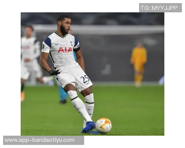 法兰克福报价昂热前锋谢里夫AC米兰也表达兴趣